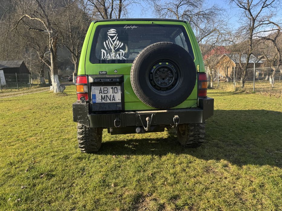 Mitsubishi pajero off road