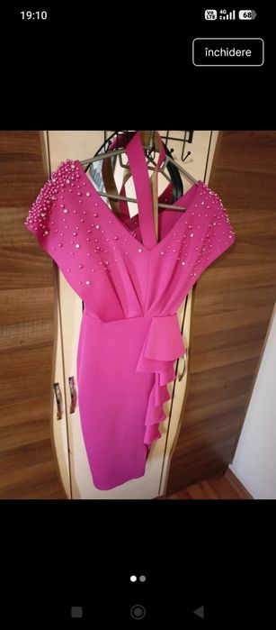 Vind rochie eleganta cu perle