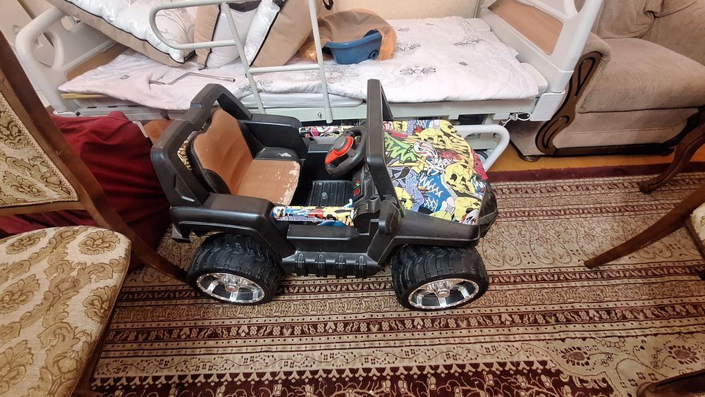 Детская машинка сатылады