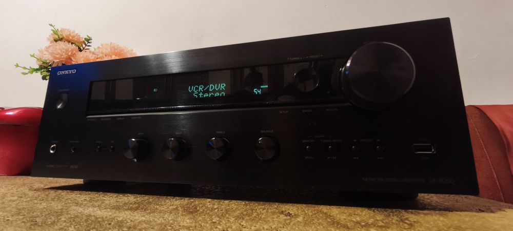 Receiver amplificator Onkyo TX-8050 defect !
