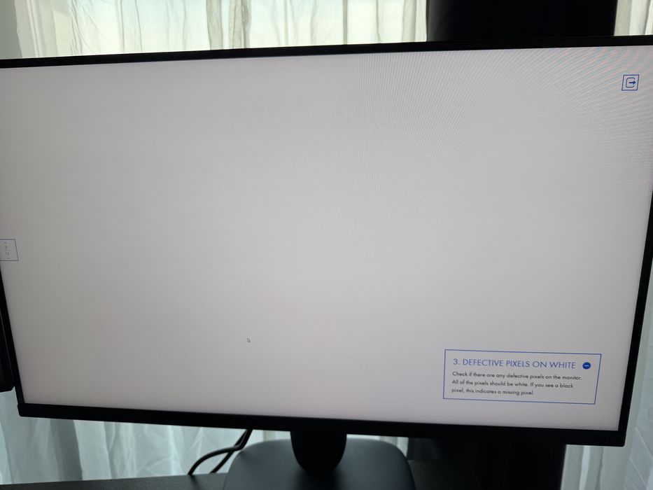 Alienware AW2725DM