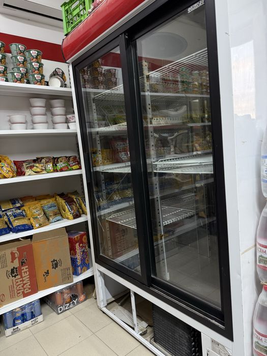 Холодильник для магазина