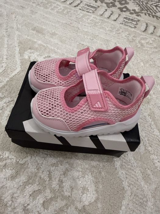 Сандалии adidas для девочек