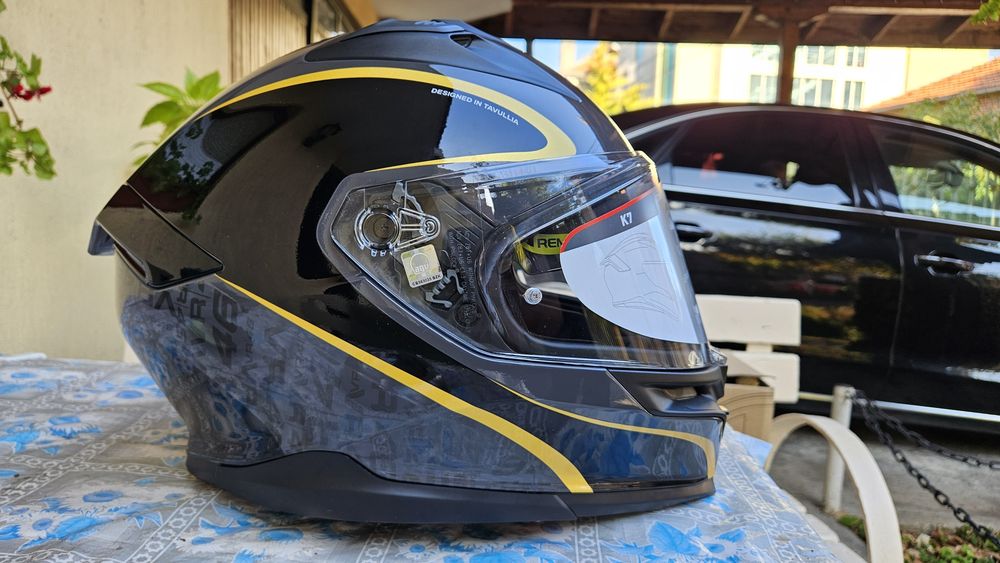Нова каска AGV K7 размер XXL