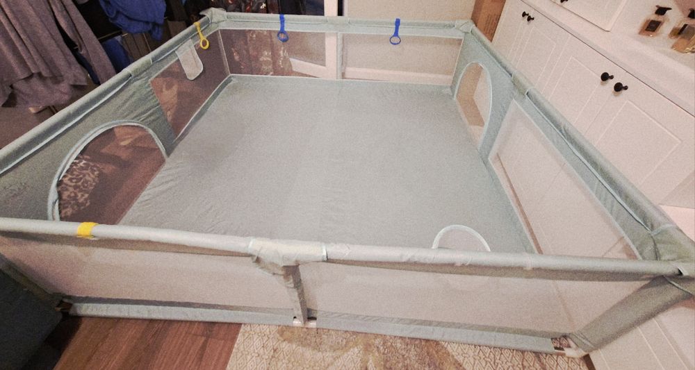 Tarc bebe 180x200 cu mingi si inele - stare buna