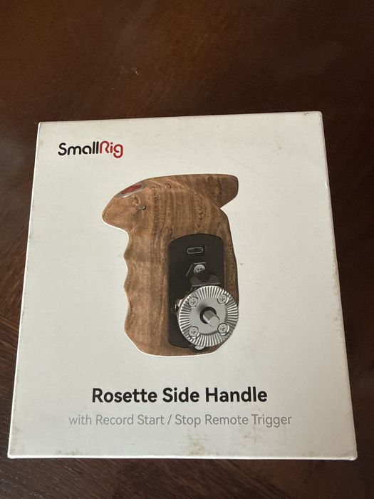 Лява дървена дръжка за клетка с ARRI розетка SmallRig