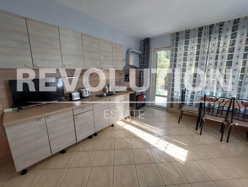Дава се под наем Двустаен апартамент в Варна, Виница - 70 кв.м за 498.27 € - Снимка #1