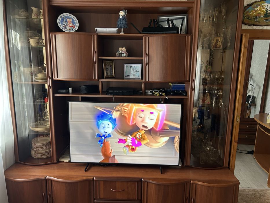 Продается стенка в зал.