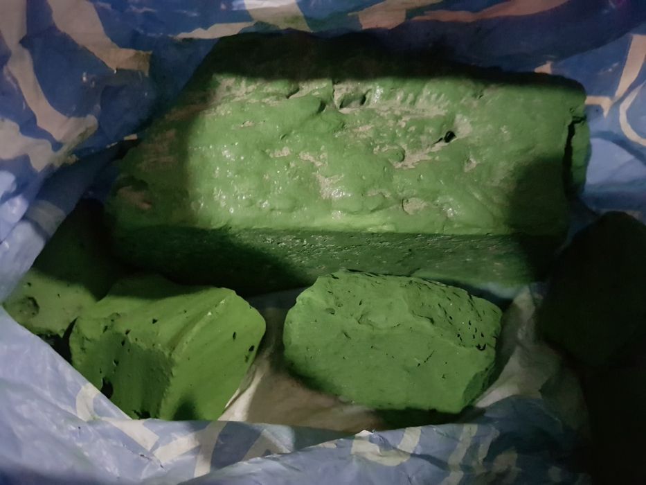 Продам паста ГОИ Зелёный камень для полировки золото