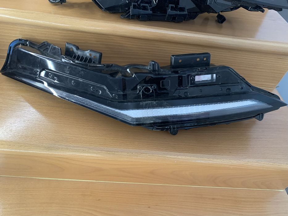 Far dreapta Nissan Ariya full led 2025