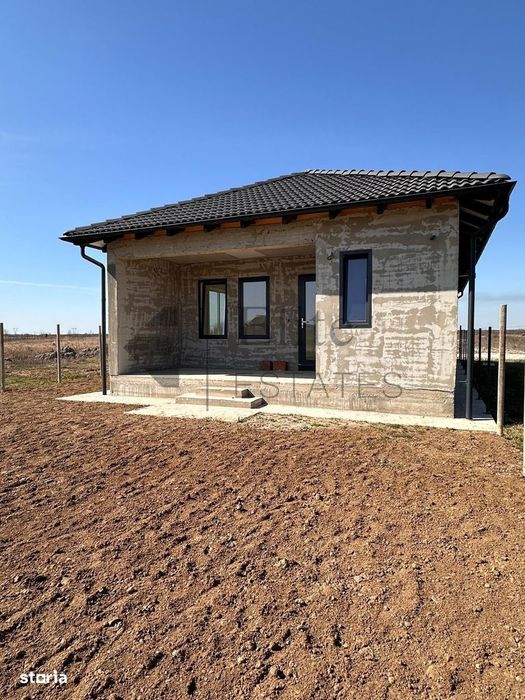 Casa cu 3 camere de vânzare în Cihei