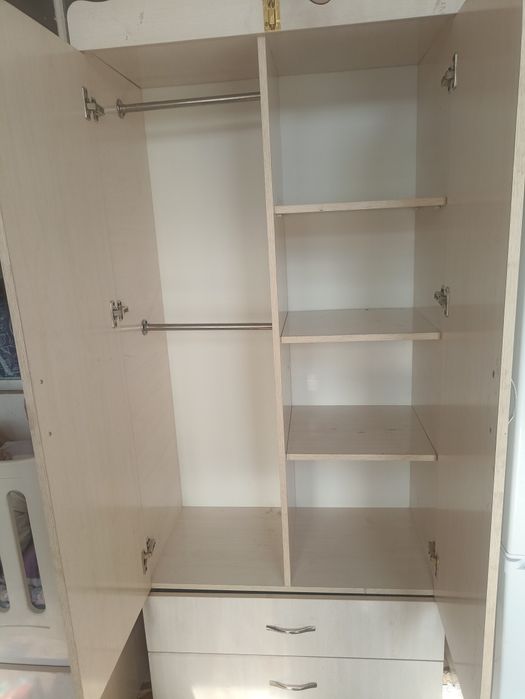 Detskiy shkaf va kravat bortiklari nabor