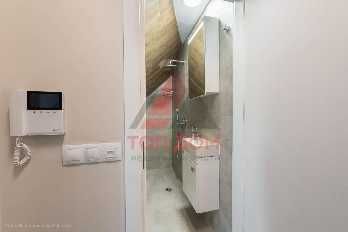 Дава се под наем Тристаен апартамент в Варна, Център - 70 кв.м за 1200 € - Снимка #7