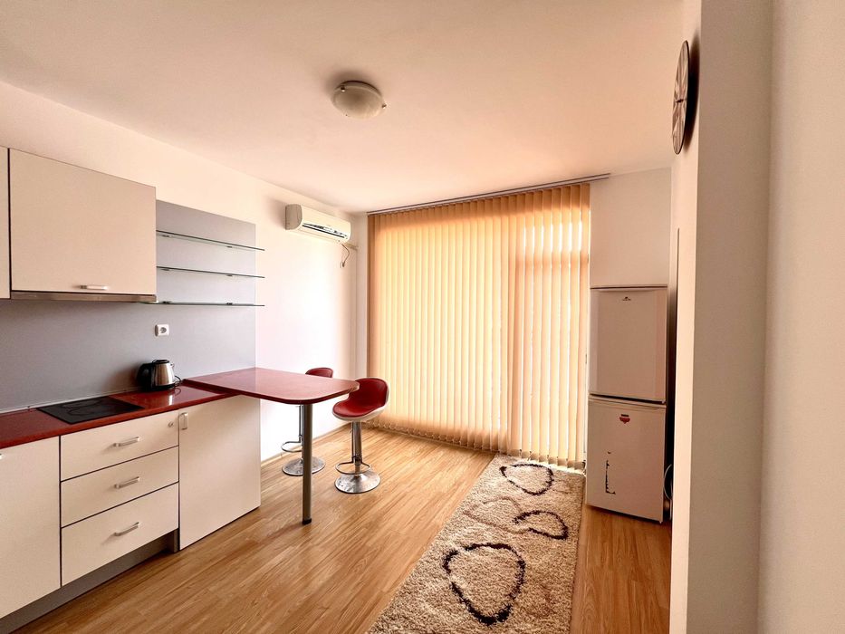 Продава се Тристаен апартамент в к.к. Слънчев бряг - 69 кв.м за 812 €/кв.м - Снимка #1