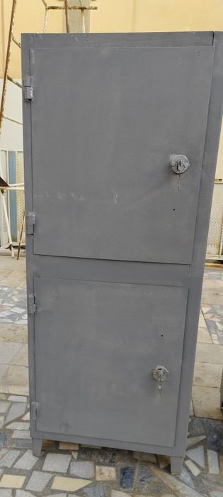 Продаются сейфы.