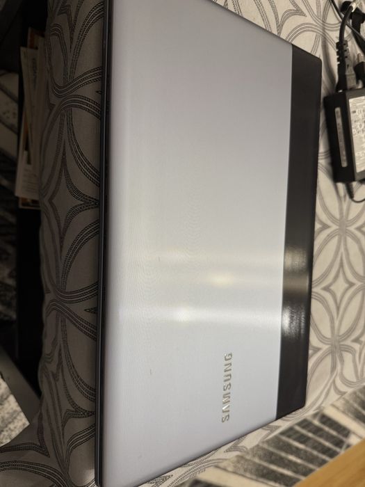 Лаптоп Samsung Series 3