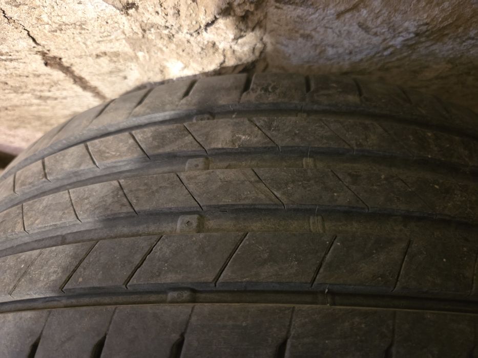 Гуми Bridgestone 225 45 17