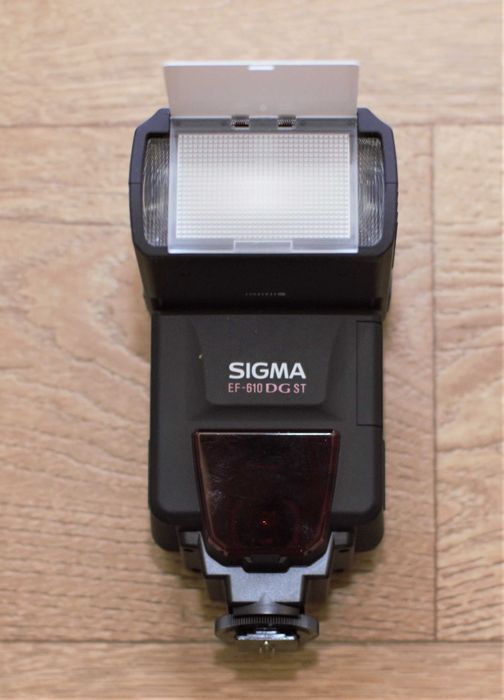 Фотовспышка Sigma EF 610 DG ST