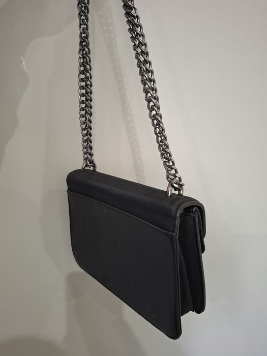 Красива елегантна дамска чанта