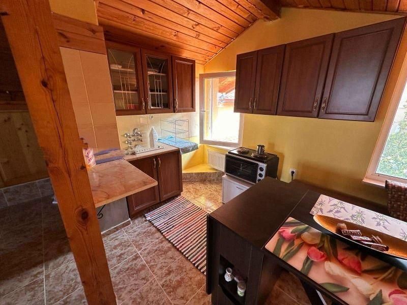 Дава се под наем Етаж от къща в София, Симеоново - 70 кв.м за 357 € - Снимка #1