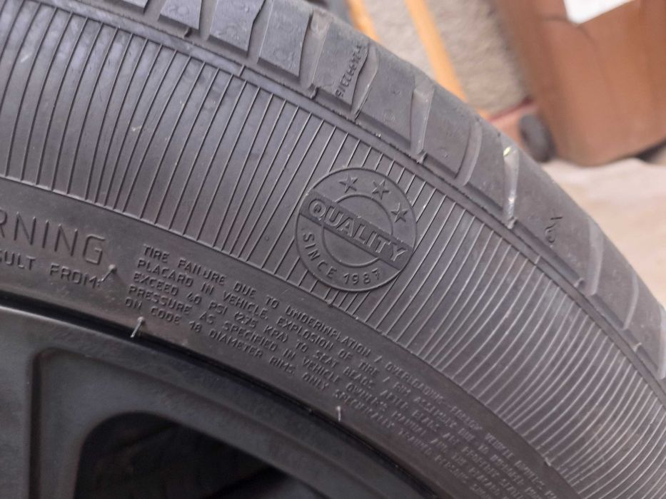 235 50 18 XL Platin- Duster-Renault