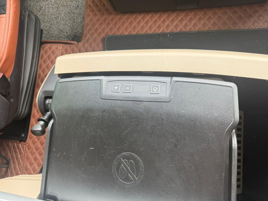 Фура  тягач полуприцеп