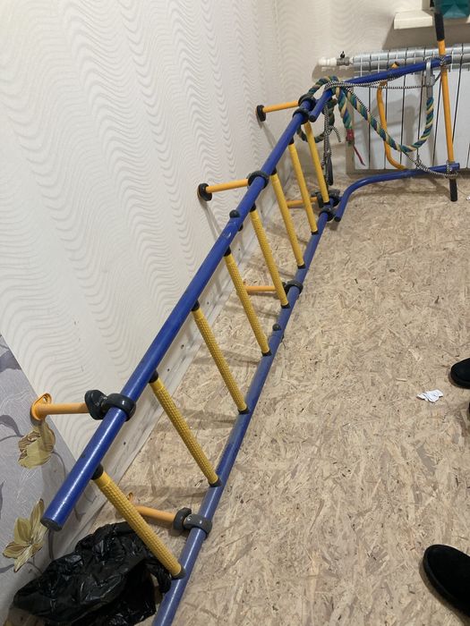 Продам детский турник