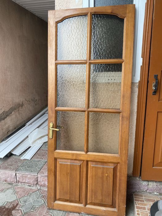 Продам межкомнатные двери