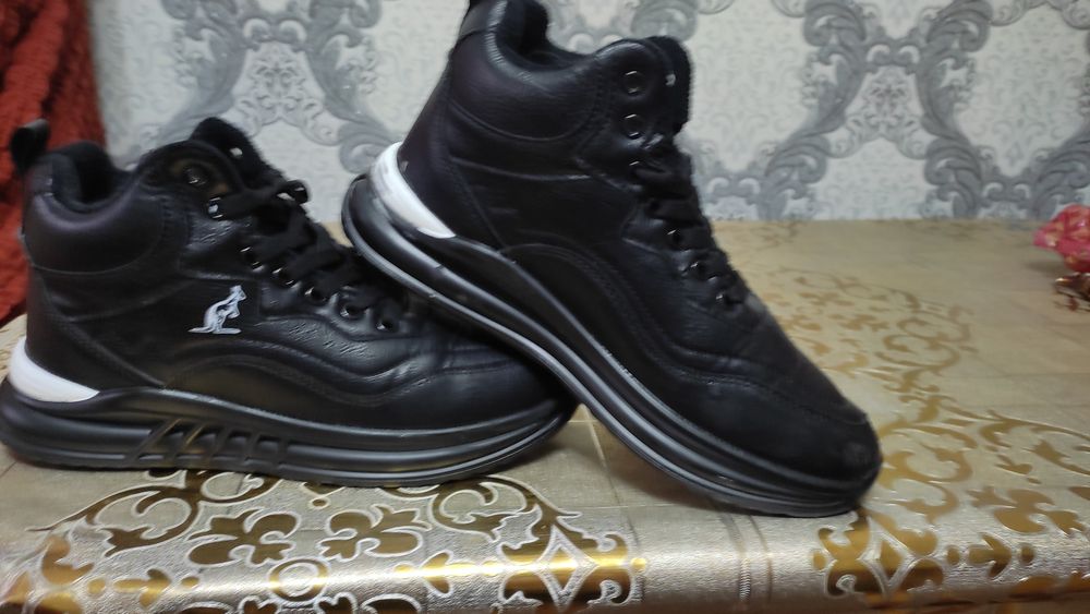 Новые зимние кроссовки