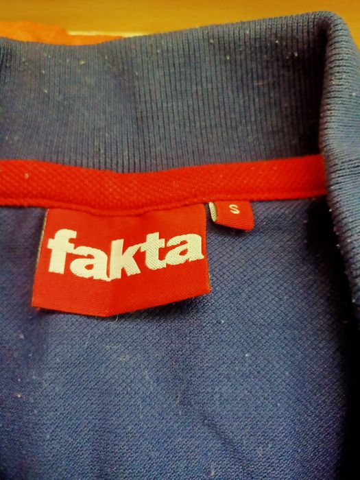 Тениска ,,Fakta""