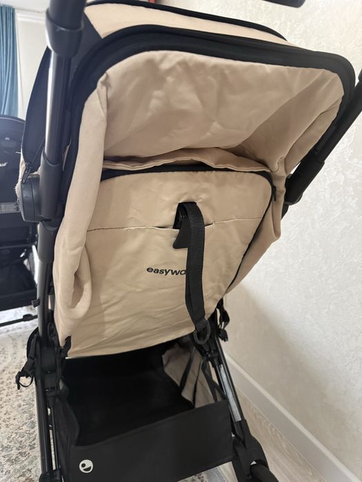 прогулочную коляску Easywalker Jackey