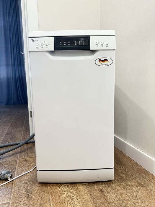 Посудомоечная почти новая Midea DWF8-7618PW (DWF8-7614PW)