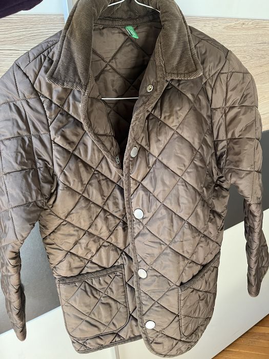 Есенно яке Benetton и риза Vans