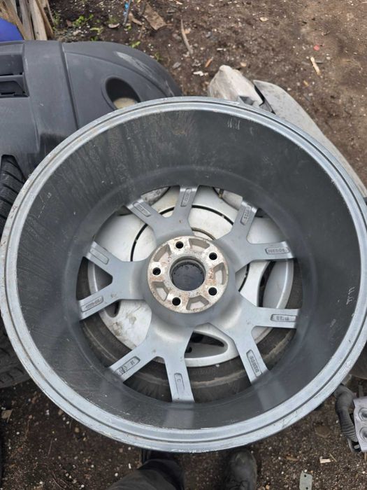 Продавам 1бр. лета джанта 18" за Jeep Compass '20