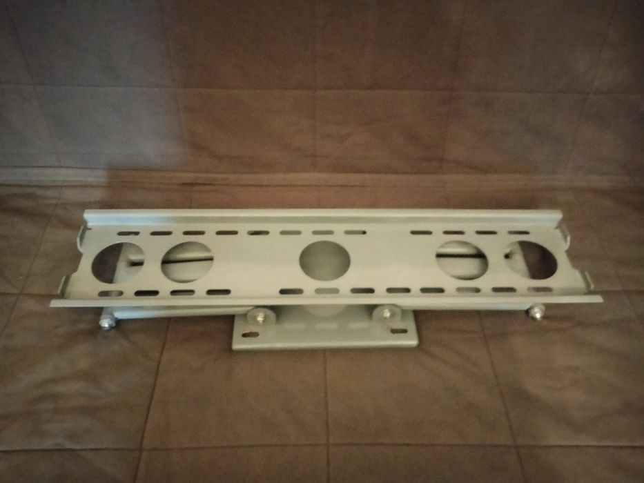 Крепеж для телевизора