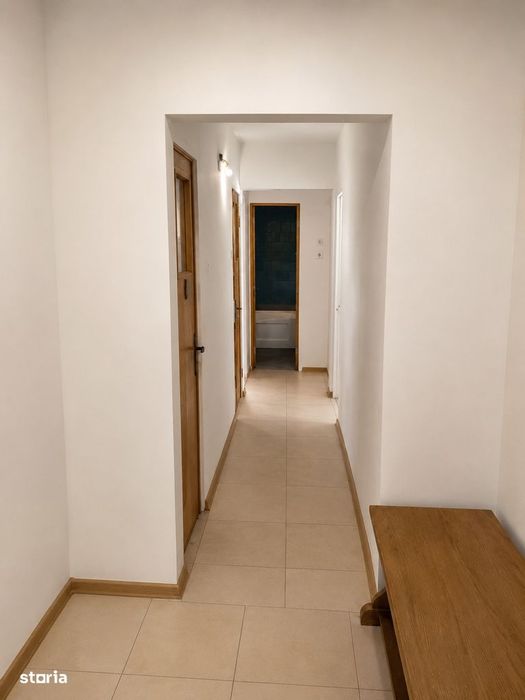 Apartament 3 camere, balcon, 2 băi,an 1984-Dristor