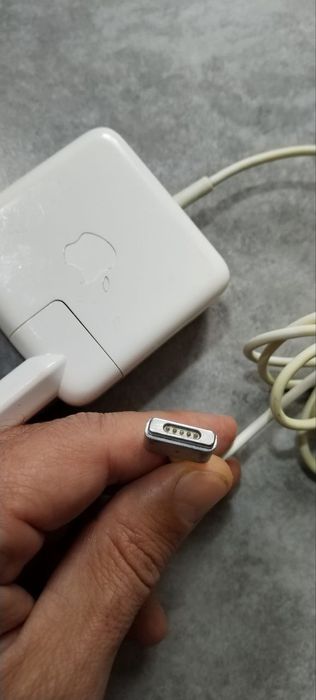 Продам адаптер питание(зарядка)Apple 45W Magsafe A1436