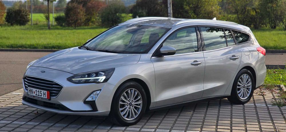 FORD Focus 2020 — imagine 3