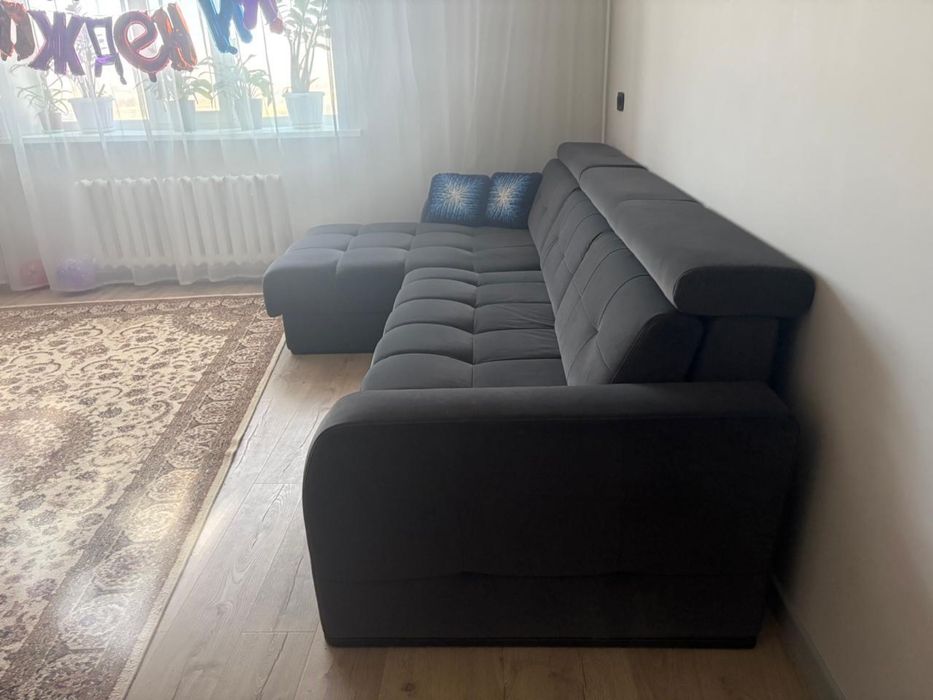 Диван угловой  бу