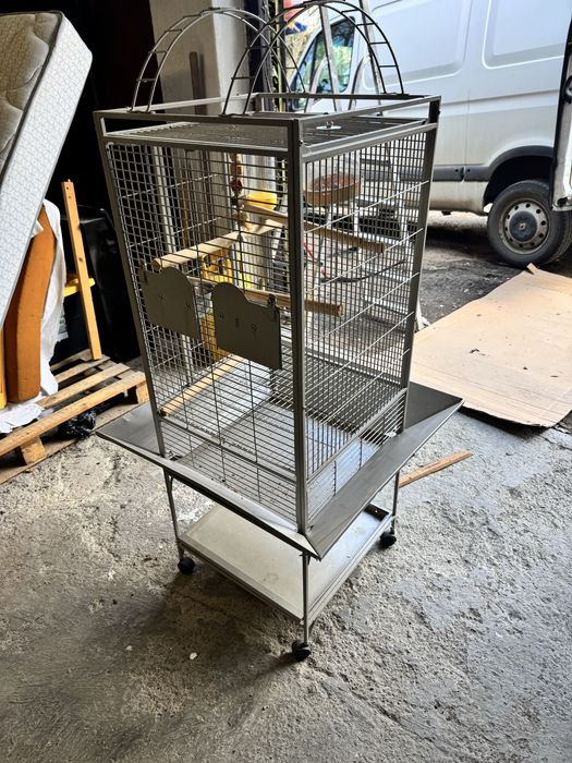 Кафез за папагал