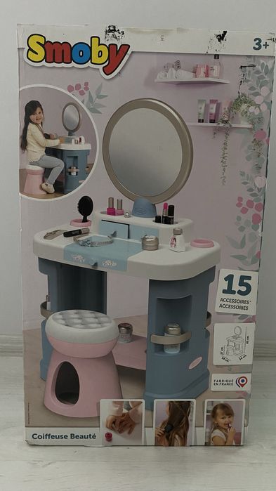 Детска гримьорна в оригинална кутия