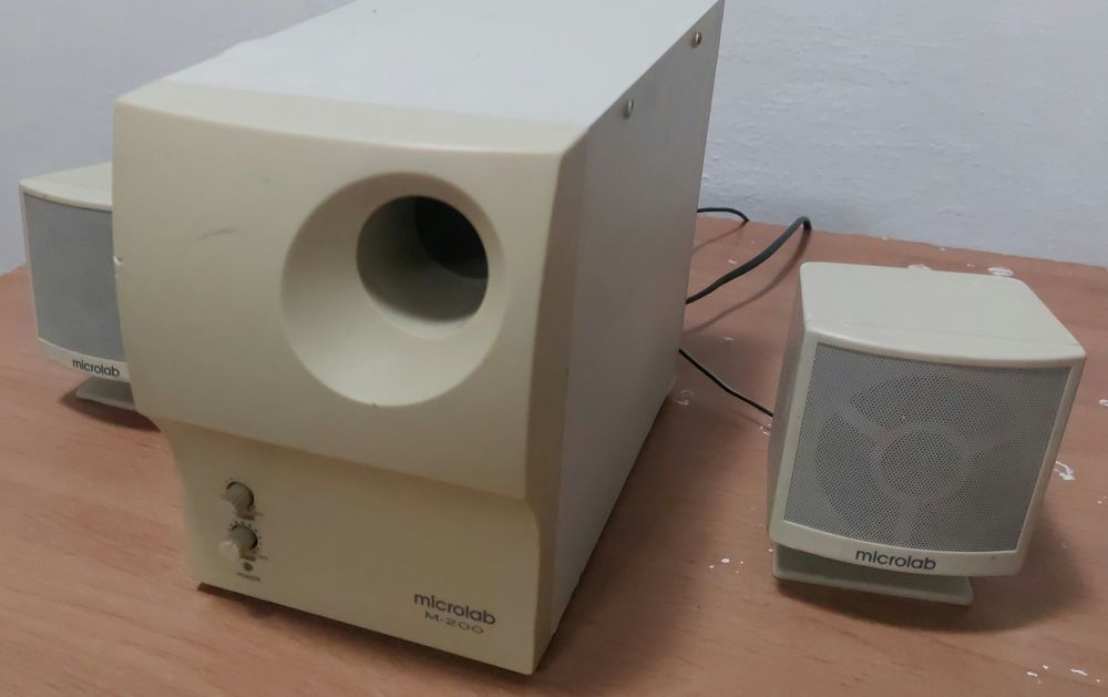 Колонки Microlab M-200 (система 2.1)