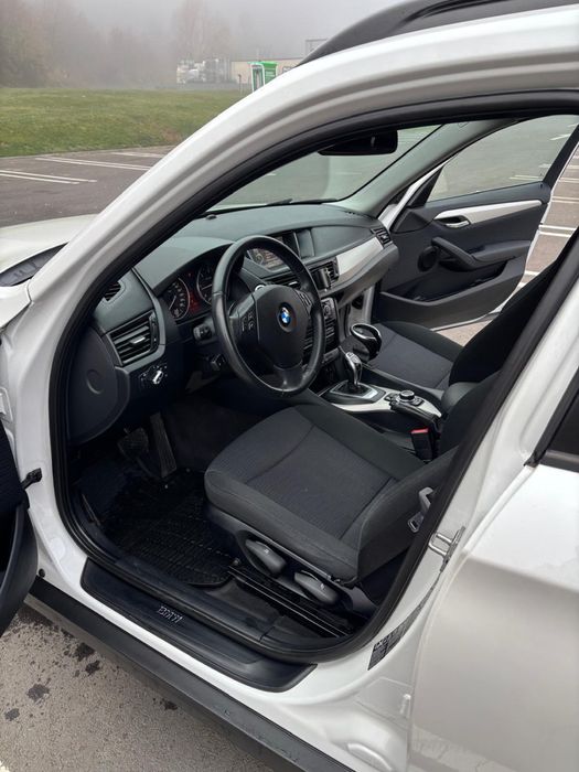 Vând BMW X1 xDrive 18d