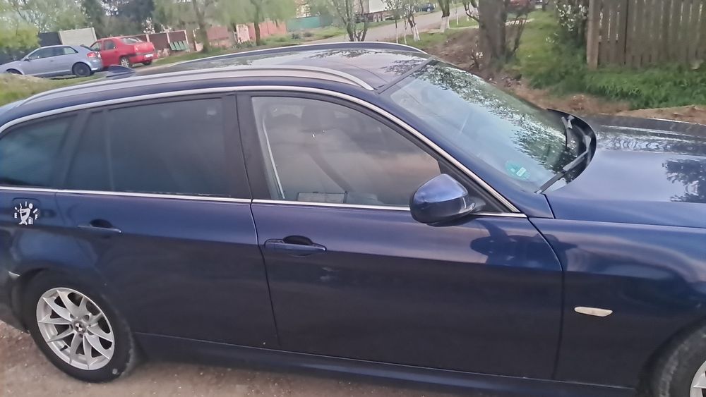 BMW 318d 2011 proprietar