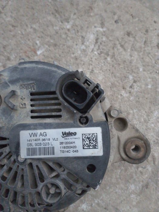 Vînd alternator vw golf 7 sau Octavia 3 seat star stop motor 20 sau 16