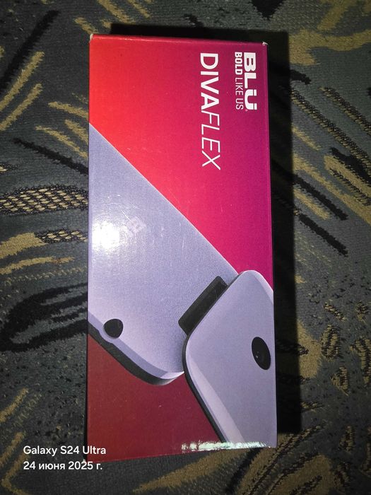 Телефон Blu Diva Flex