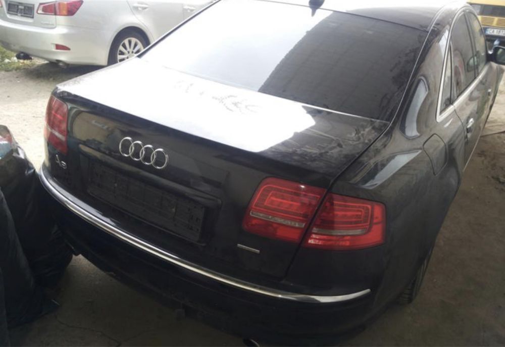 Audi A8 4.2 на части