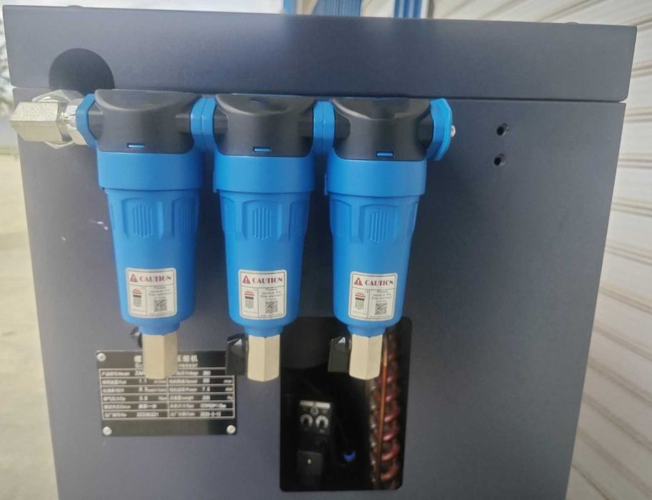 Винтов компресор с променлива честота и изсушител