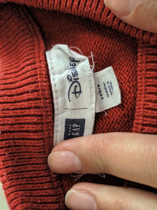 Продам свитшот 3-4 года