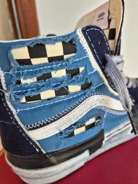 Vans - обувки, лимитирана серия със състарен ефект.